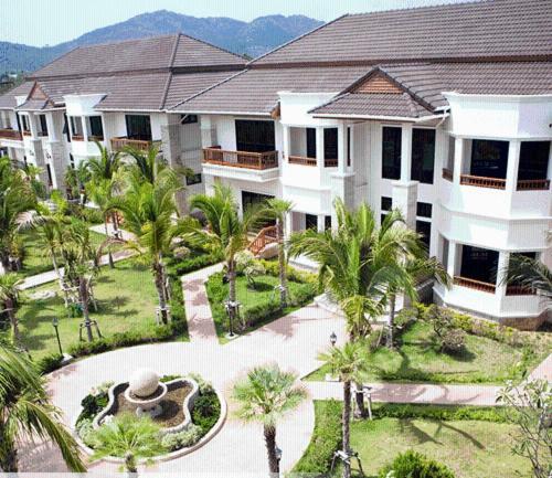 Rawai Grand House -Sha Plus Luaran gambar