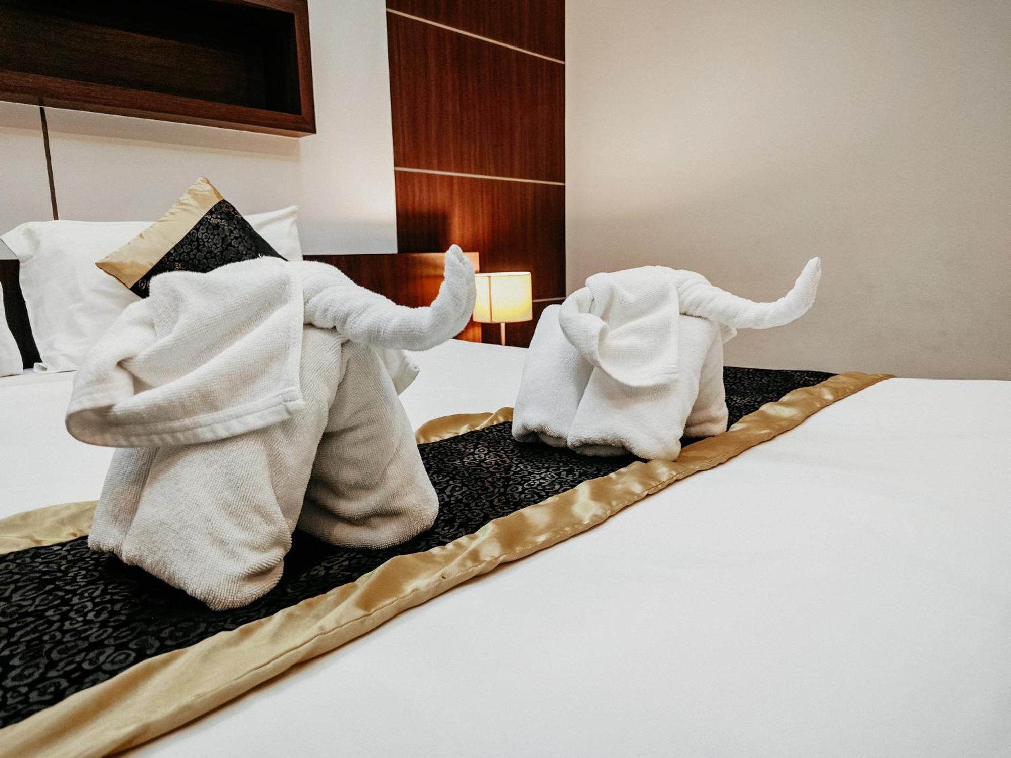 Rawai Grand House -Sha Plus Luaran gambar