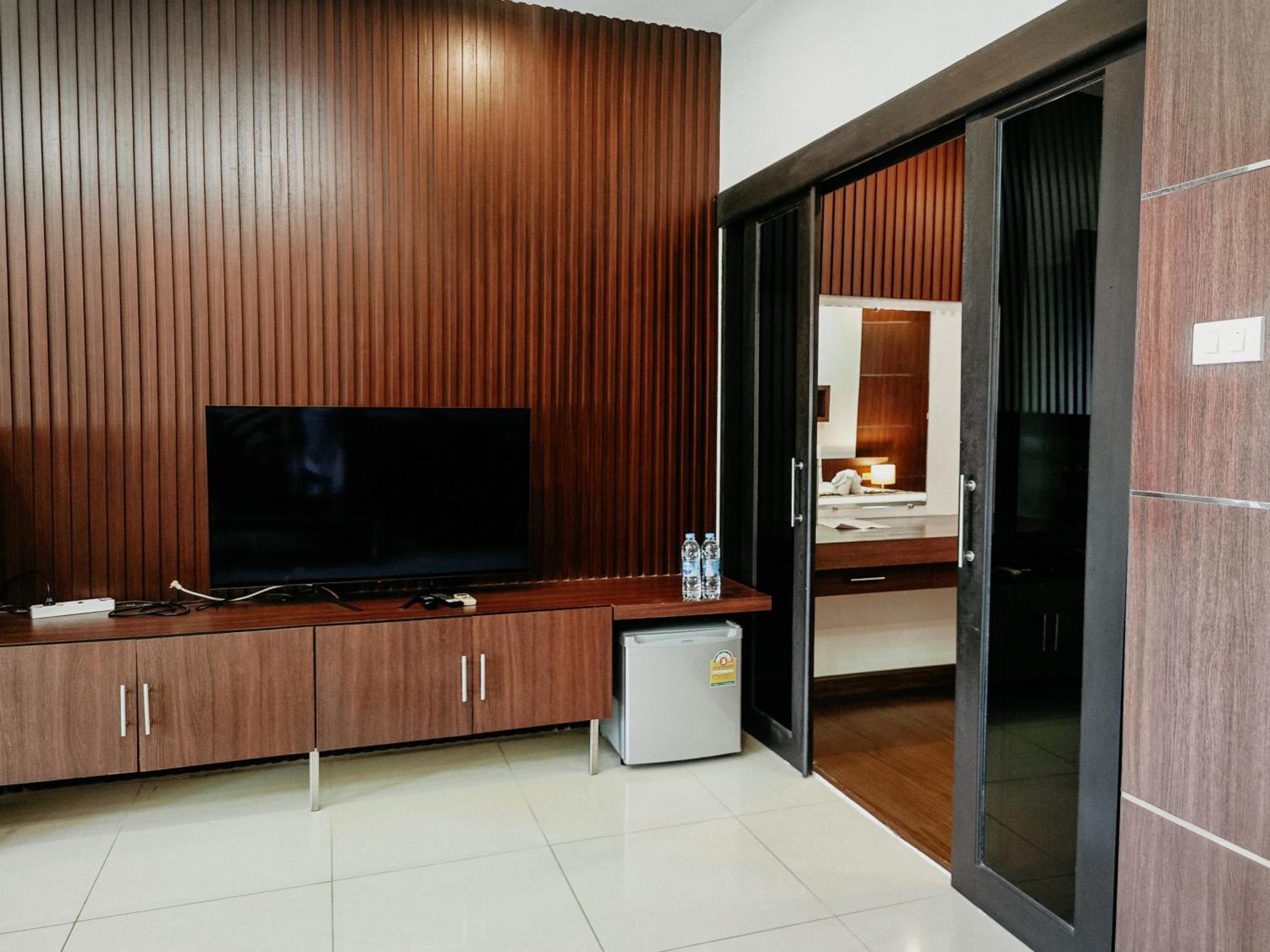 Rawai Grand House -Sha Plus Luaran gambar
