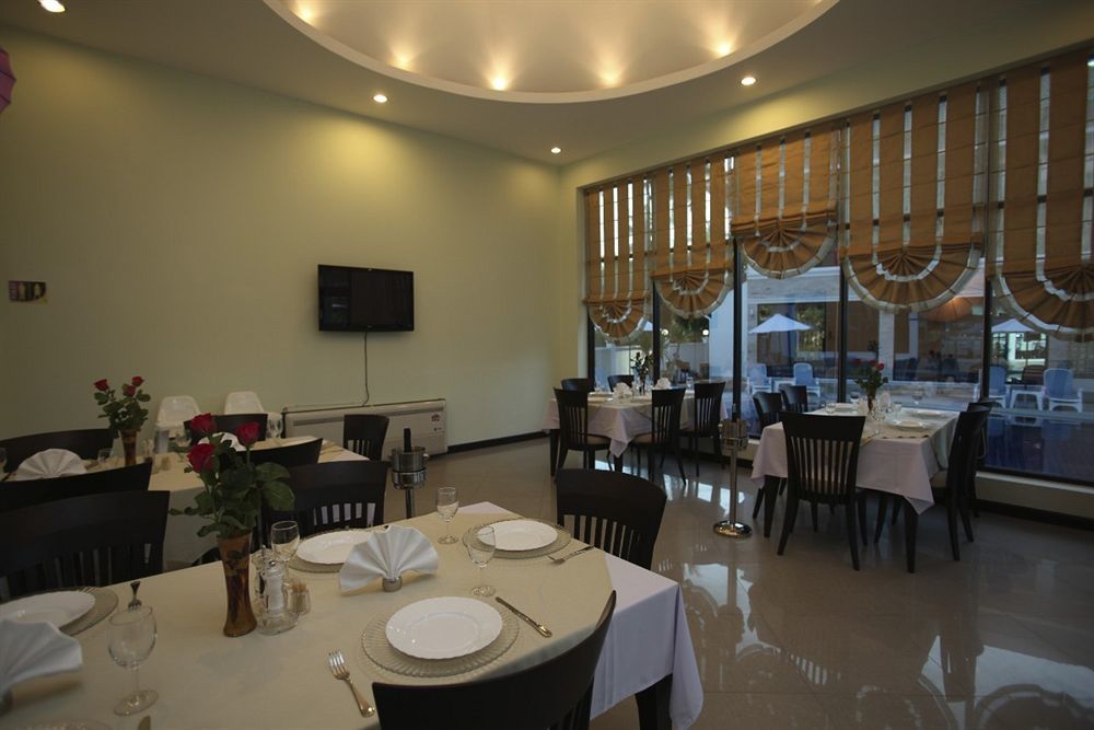 Rawai Grand House -Sha Plus Luaran gambar